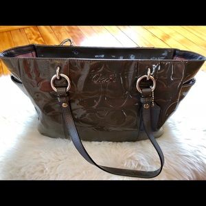 Patent leather Coach shoulder bag